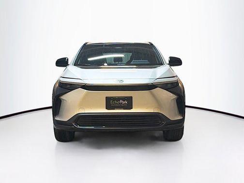 2025 Toyota bZ4X XLE
