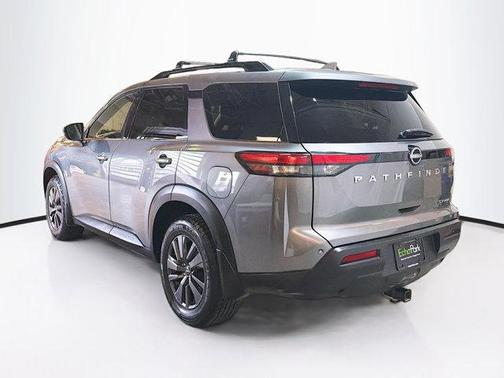 2022 Nissan Pathfinder SV 4WD