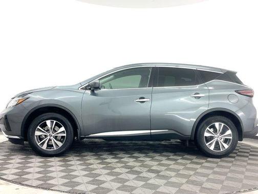 Photo 5 of 36 of 2020 Nissan Murano S