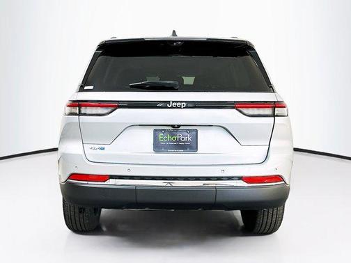 2022 Jeep Grand Cherokee 4xe Base