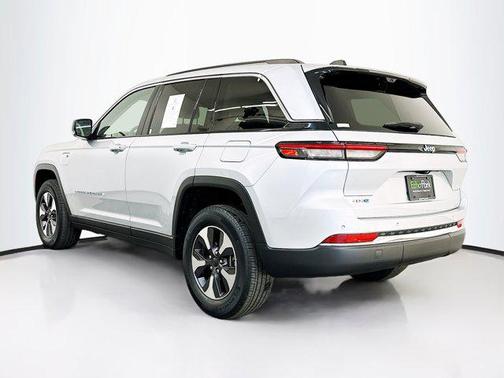 2022 Jeep Grand Cherokee 4xe Base