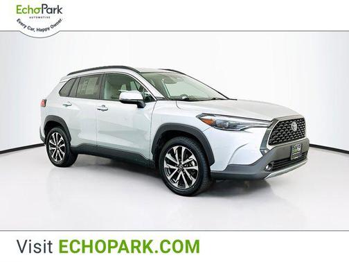 2024 Toyota Corolla Cross XLE
