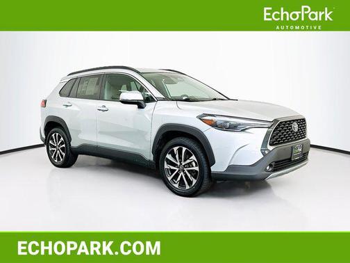 2024 Toyota Corolla Cross XLE