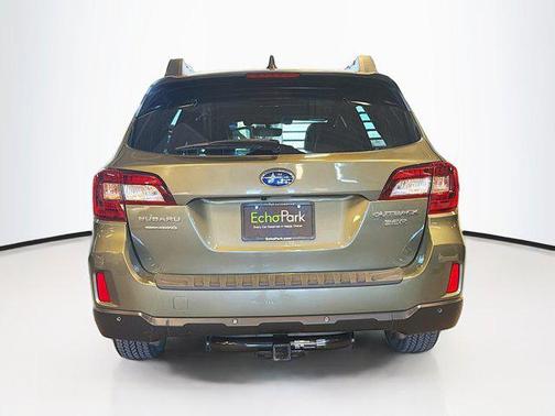 Wilderness Green Metallic 2017 Subaru Outback 3.6R Limited