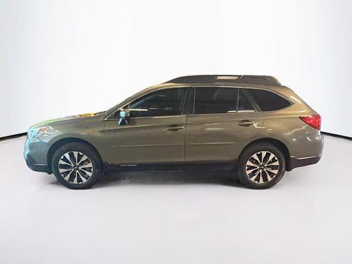 Wilderness Green Metallic 2017 Subaru Outback 3.6R Limited