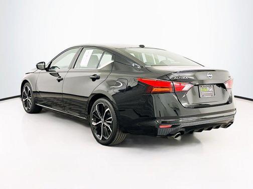 2023 Nissan Altima SR FWD