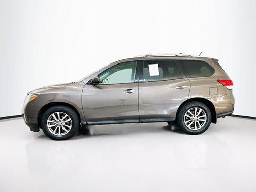 2015 Nissan Pathfinder SV