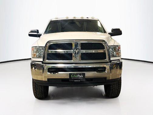 2017 RAM 2500 Tradesman Crew Cab 4x4 8' Box