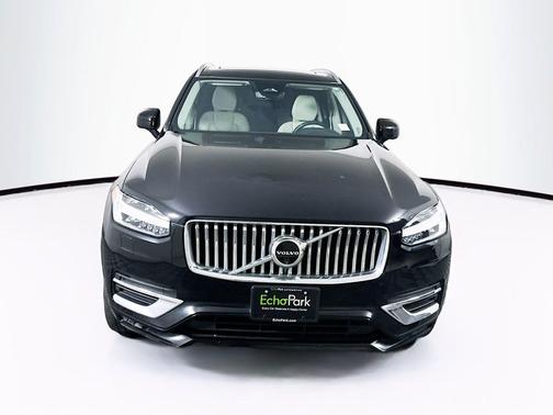 Onyx Black Metallic 2024 Volvo XC90 B6 Plus Bright Theme 6-Seater