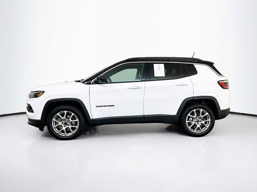 Bright White Clearcoat 2025 Jeep Compass Limited
