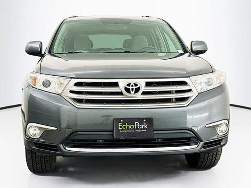 2012 Toyota Highlander SE