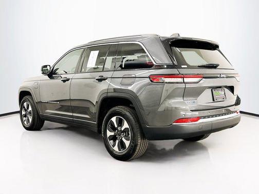 2022 Jeep Grand Cherokee 4xe Base