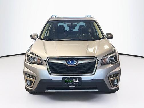 Ice Silver Metallic 2019 Subaru Forester Touring