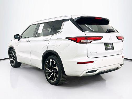 2023 Mitsubishi Outlander PHEV SEL