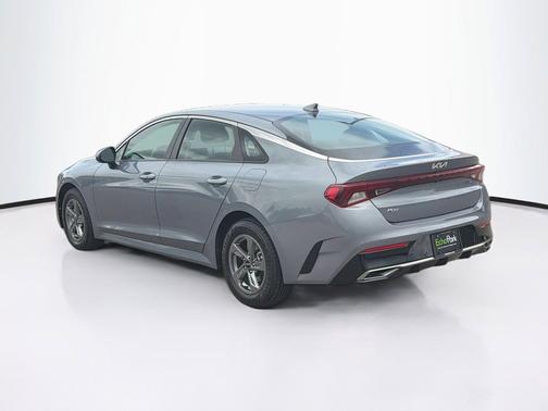 Everlasting Silver 2022 Kia K5 LXS