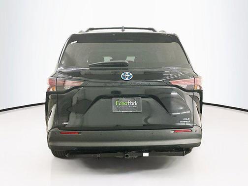 2023 Toyota Sienna XLE 7 Passenger