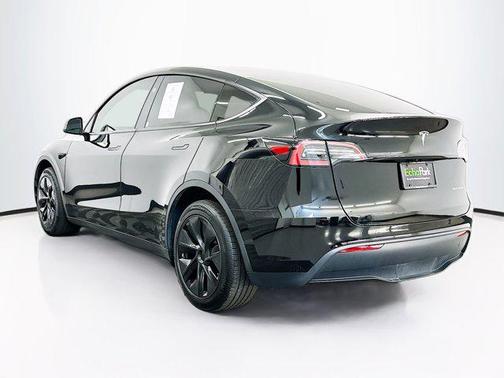 2025 Tesla Model Y Long Range Dual Motor All-Wheel Drive