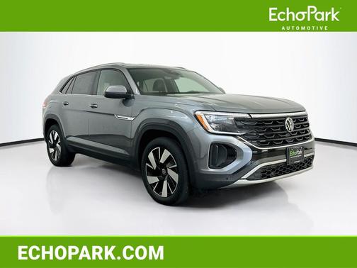 Platinum Gray Metallic 2025 Volkswagen Atlas Cross Sport 2.0T SE w/Technology 4MOTION