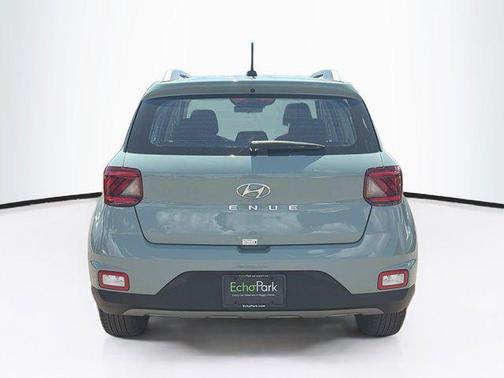 Mirage Green 2025 Hyundai VENUE SEL