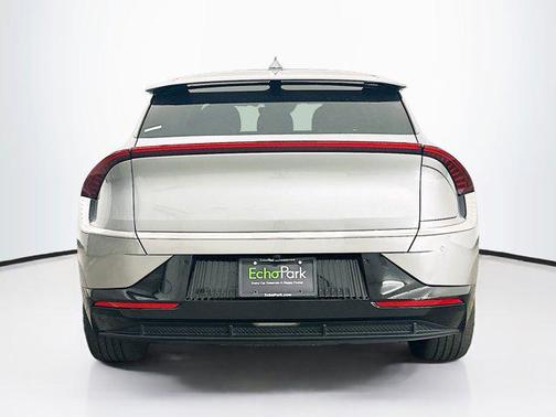 2022 Kia EV6 Wind