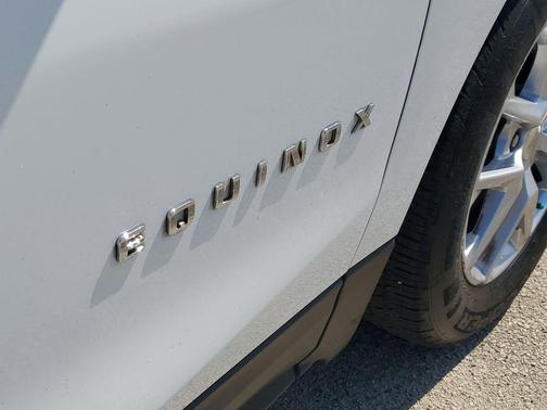 Summit White 2023 Chevrolet Equinox 1LT