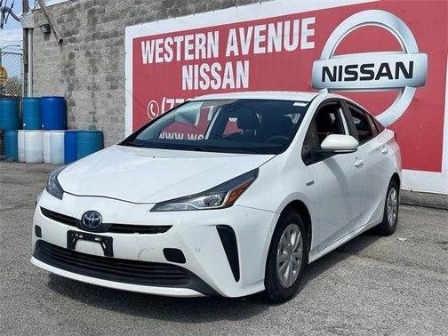 2022 Toyota Prius LE