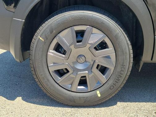 Super Black 2026 Nissan Kicks S