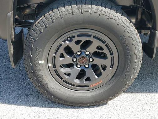 Boulder Gray Metallic 2026 Nissan Frontier PRO-4X