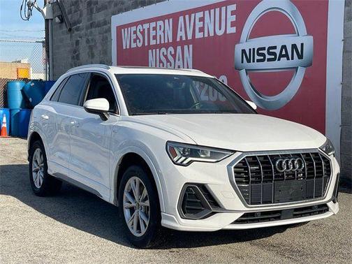 2023 Audi Q3 45 S line Premium