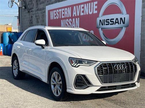 2023 Audi Q3 45 S line Premium