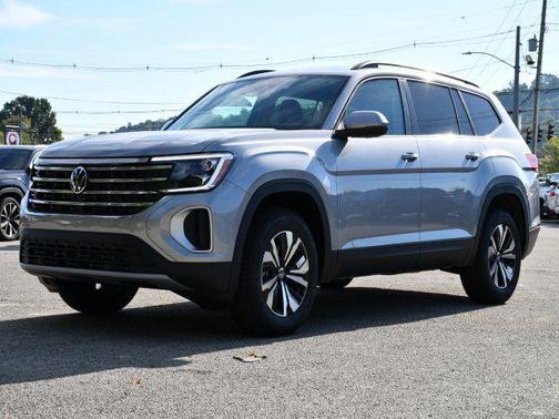 silver mist metallic 2026 Volkswagen Atlas 2.0T SE