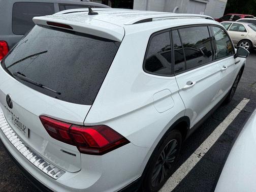 Pure White 2024 Volkswagen Tiguan 2.0T Wolfsburg Edition