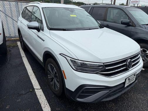 Pure White 2024 Volkswagen Tiguan 2.0T Wolfsburg Edition