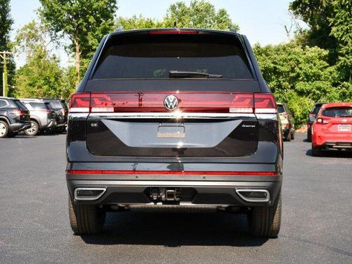 Deep Black Pearl 2026 Volkswagen Atlas 2.0T SE w/Technology 4MOTION