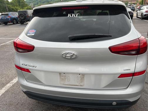 Molten Silver 2019 Hyundai TUCSON SE