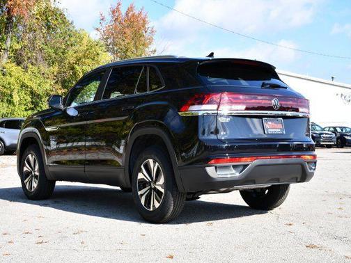 2026 Volkswagen Atlas Cross Sport 2.0T SE