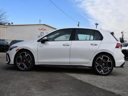 opal white pearl 2026 Volkswagen Golf GTI 2.0T S DSG
