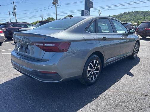 Platinum Gray Metallic 2024 Volkswagen Jetta 1.5T S