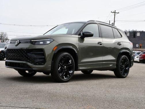 Avocado Green w/Deep Black Roof 2026 Volkswagen Tiguan 2.0T SE R-Line Black 4MOTION