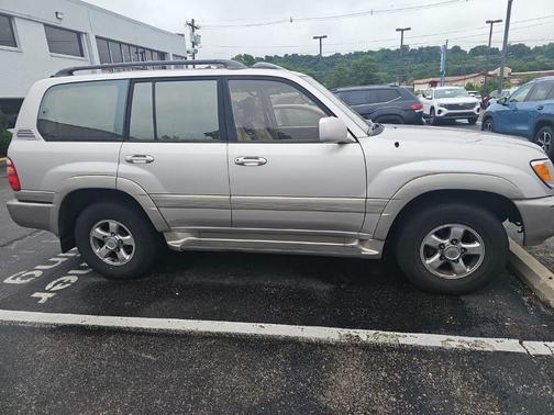 Champagne Pearl 2001 Toyota Land Cruiser Base