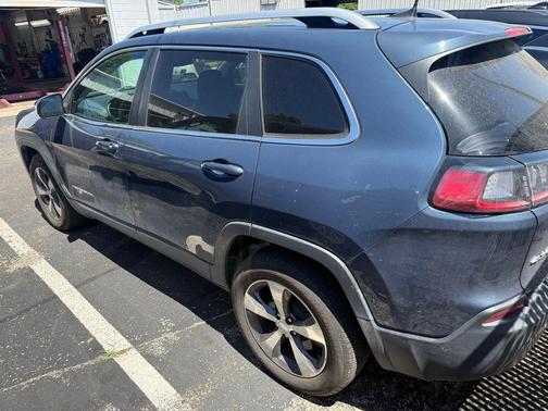 Slate Blue Pearlcoat 2020 Jeep Cherokee Limited