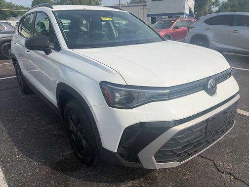 Pure White 2025 Volkswagen Taos 1.5T S