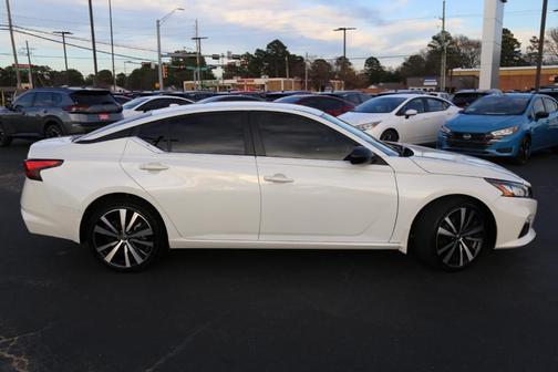 2021 Nissan Altima 2.5 SR