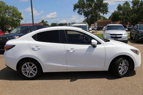 2016 Scion iA Base