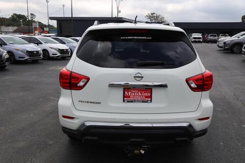 2017 Nissan Pathfinder S