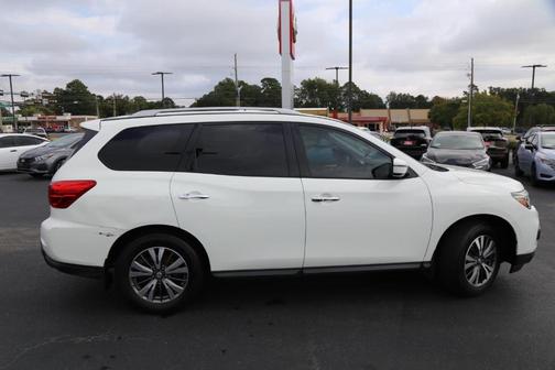 2017 Nissan Pathfinder S