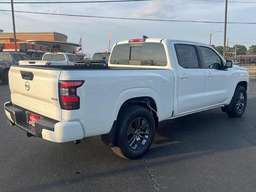 2026 Nissan Frontier SV