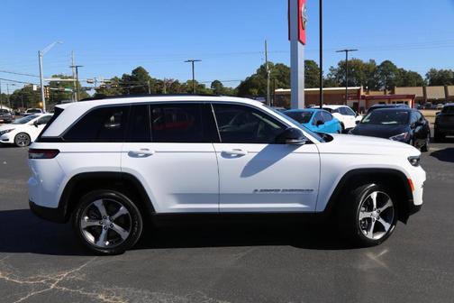 2022 Jeep Grand Cherokee 4xe Base