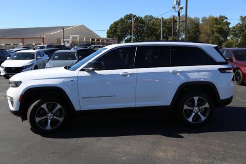 2022 Jeep Grand Cherokee 4xe Base