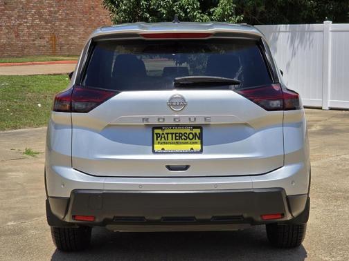 Super Black 2024 Nissan Rogue S